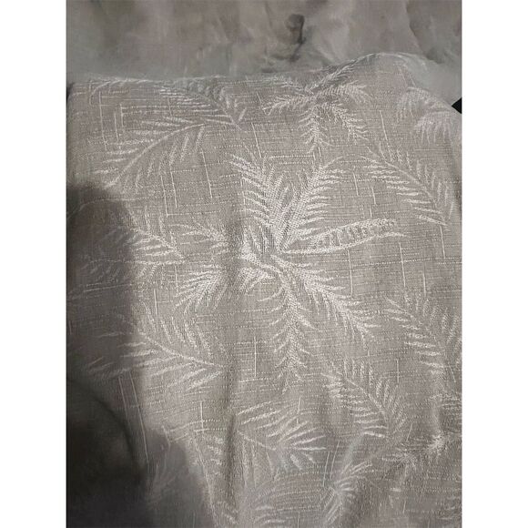 Izod Men's L Beige Short Sleeve Silk Button-Up Shirt Casual Summer - Picture 4 of 6